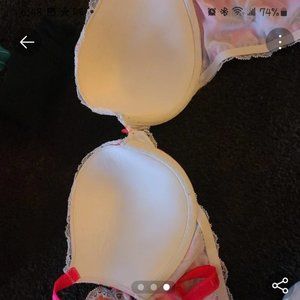 VICTORIA SECRET BRA